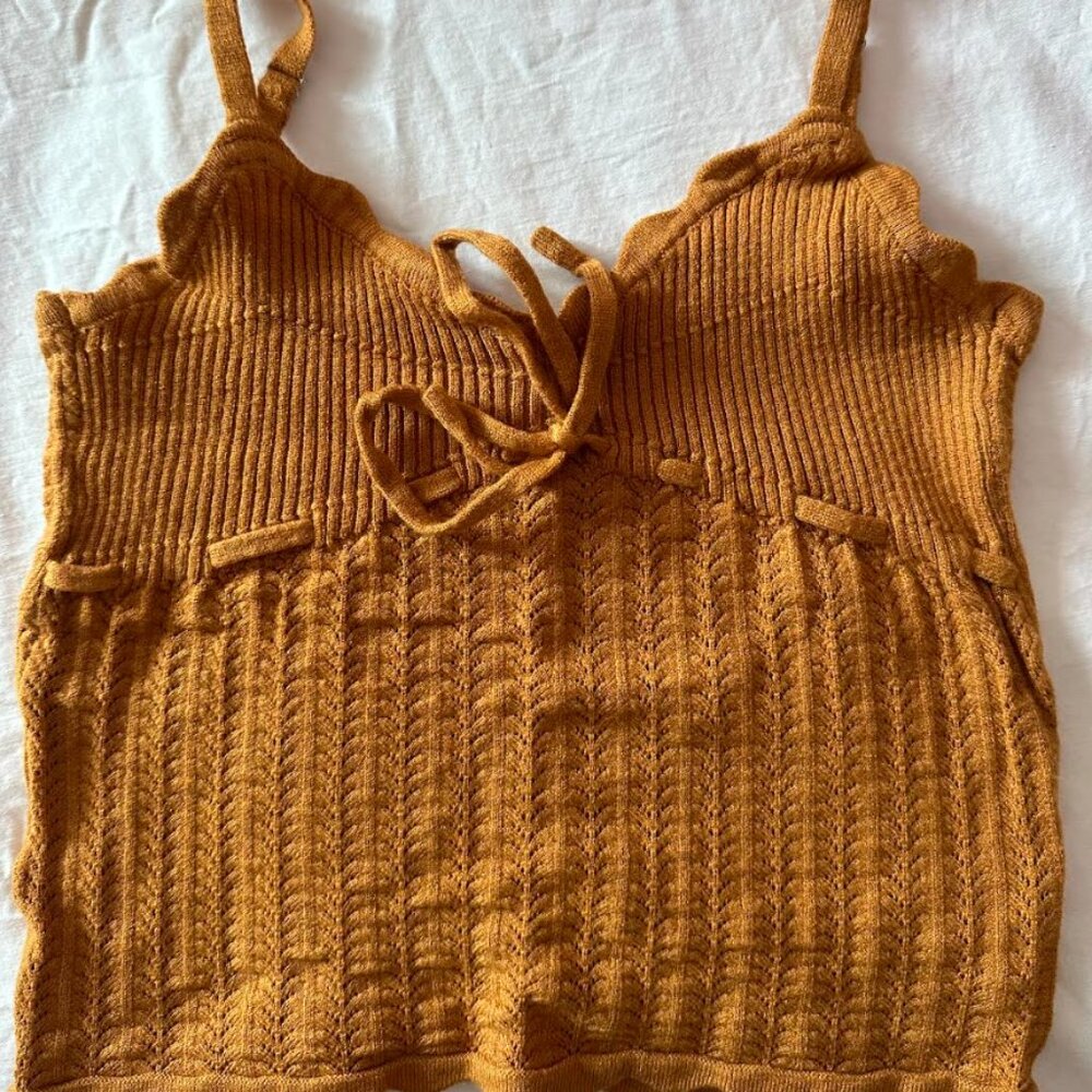 BNWOT Aritzia Soloist Top Lookalike